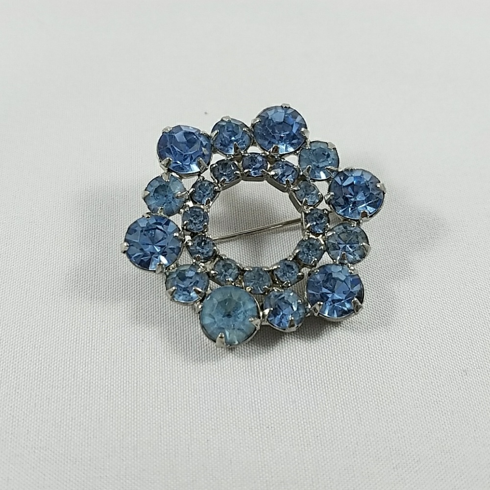 Vintage Blue star pin